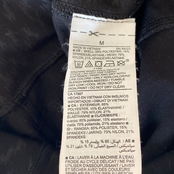 Old Navy Active Black Pattern Elevate Leggings Stretch - Picture 12 of 12